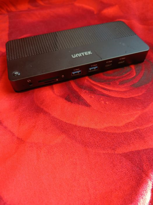 Stacja dokująca Unitek 13w1 USB-C 8K D1104A PD 100W