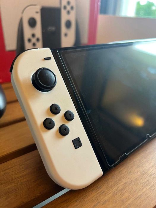 Nintendo Switch OLED - Pack Completo Como Nova + Extras