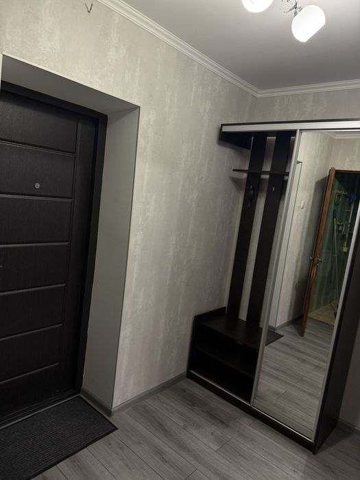 Сдам большую 1 комнатную квартиру Ген.Петрова/Радостная