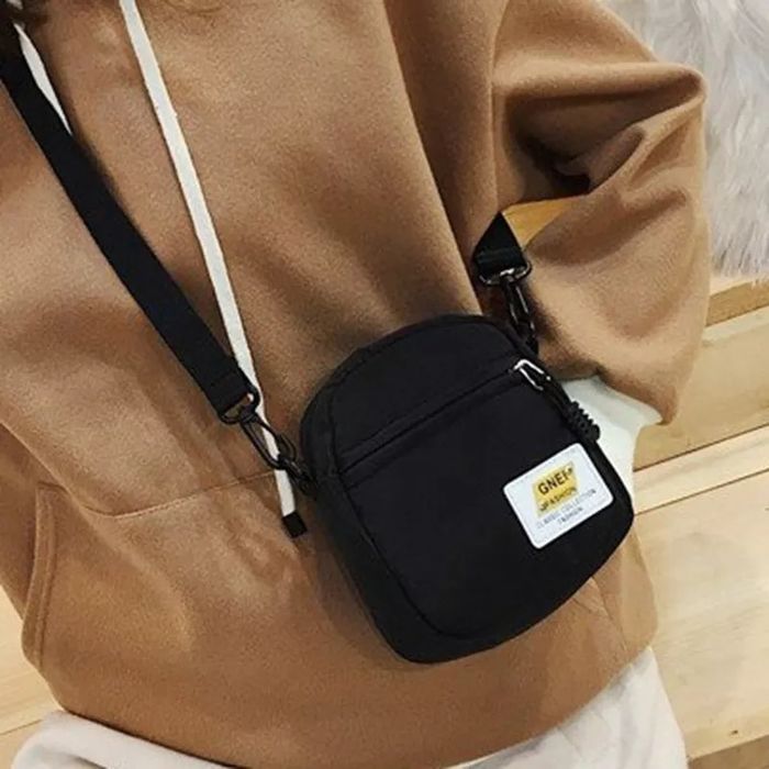 Bolsa nova em preto e verde