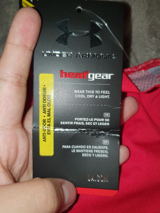 Футболка Under Armour.