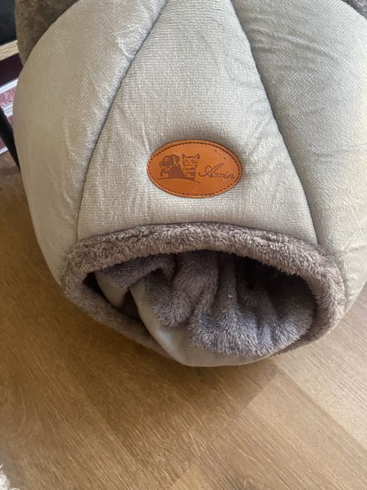 Cama para gato de boa qualidade esta como nova