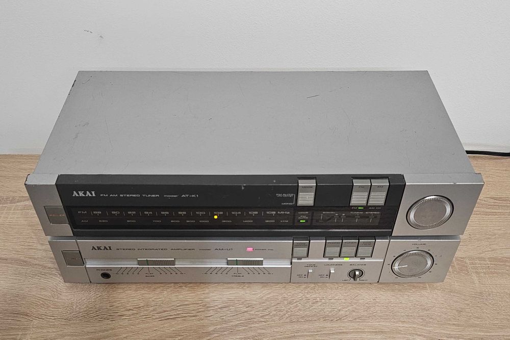 Wieża stereo AKAI AM-U1 + Tuner AKAI AT-K1