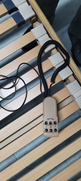 Conjunto somier eléctrico e colchão de látex