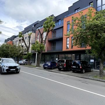 Продаж 2к квартири з ремонтом без мебелі ЖК Сенк є гардероб | Центр