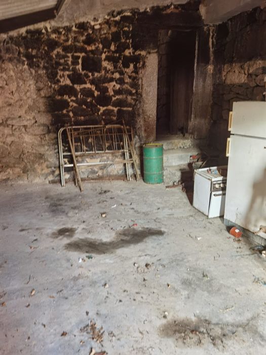 Casa Antiga para reabilitação