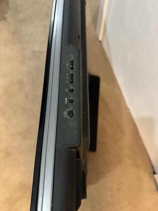 Telewizor sharp aquos 37 cali