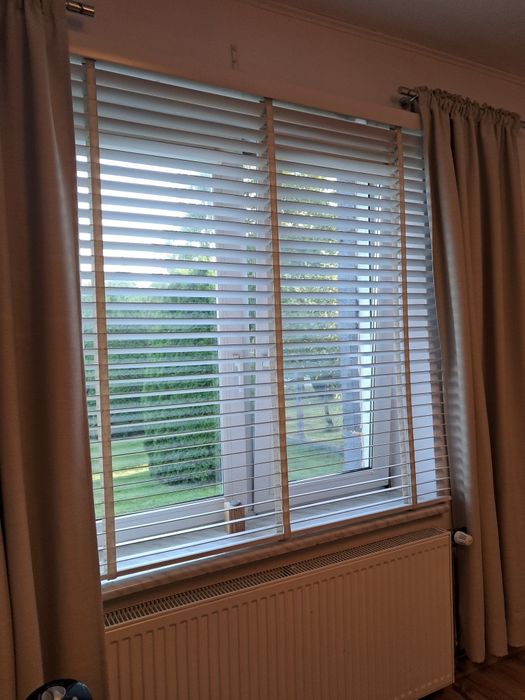 Zaluzje biale szerokie 50 mm cena za 2 sztuki