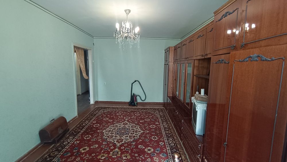 Продаж 3 кімнатної квартири, центр, Чугуїв
