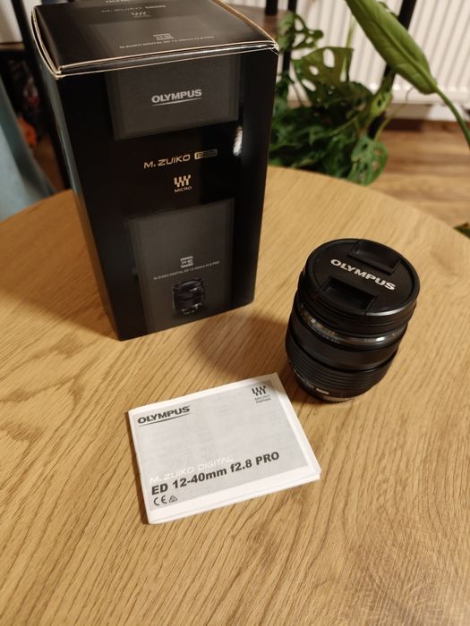 Obiektyw Olympus M.Zuiko Digital ED 12-40 mm f2.8 PRO