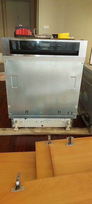 Máquina da Lavar Loiça Whirlpool