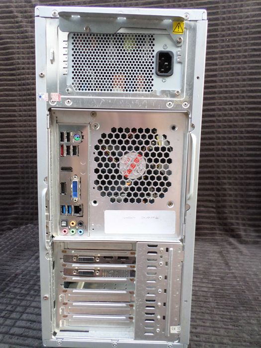 Игровой.Xeon E3-1245 v2 16GB RAM 500GB HD 6850 256 бит корпус алюминий