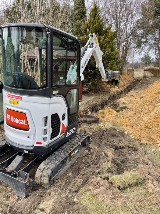 Minikoparka Bobcat E20Z wynajem , usługa