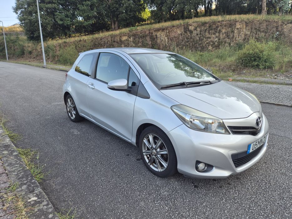 Toyota Yaris 1.4 D-4D Diesel - versão Active+
