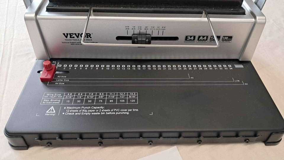 Máquina de Encadernação