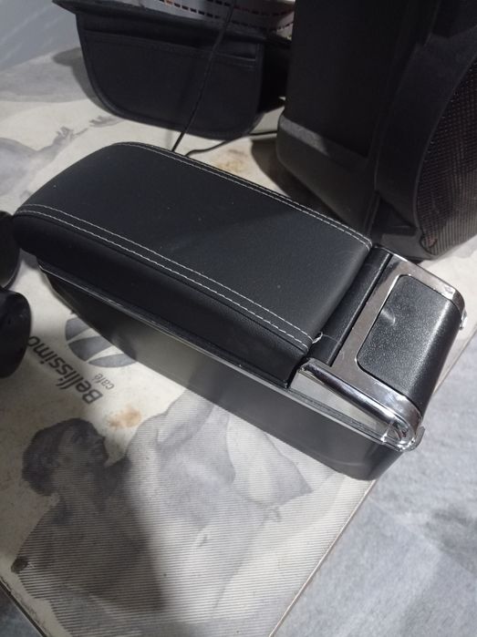 Apoio braço Dacia Duster