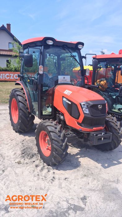 Ciągnik Rolniczy Kioti DK6030c