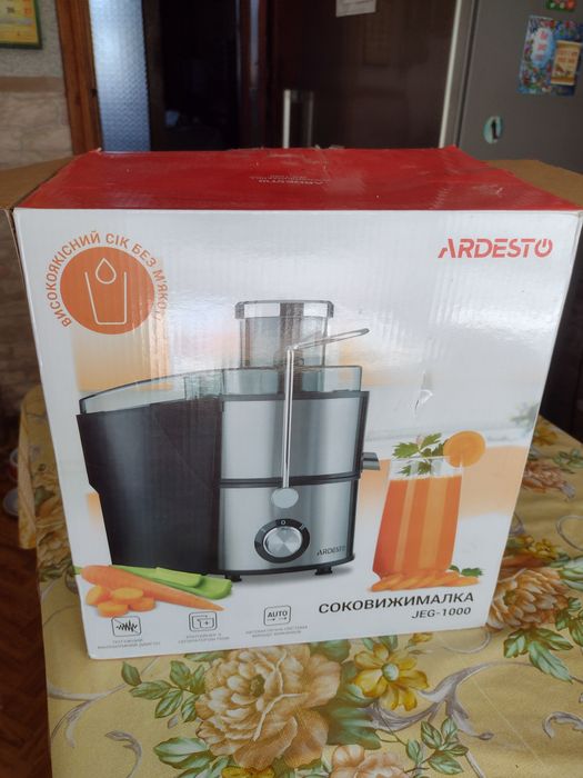 Соковыжималка центробежная Ardesto JEG-1000