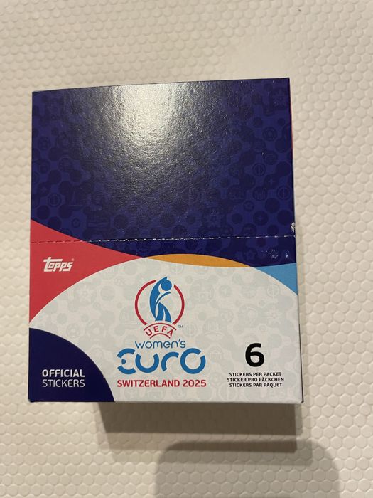 Caixa cromos fechada Topps Euro 2025 feminino