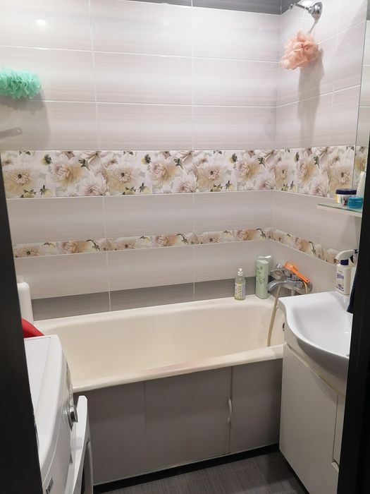 Продам 2х.к  кв 5/5эт дома в центре
