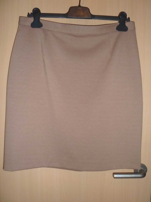 saia cor mel para mulher da marca Antea