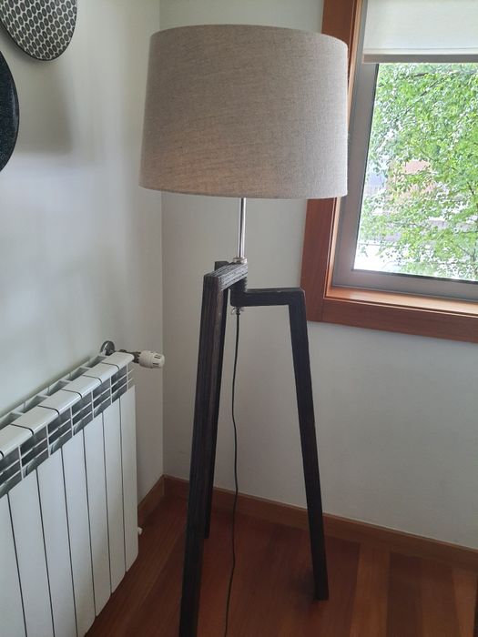 Candeeiro de pé do ECI