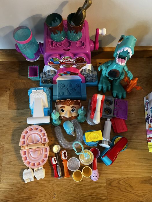 Zestawy Play Doh fryzjer dentysta cukiernia lodziarnia foremki