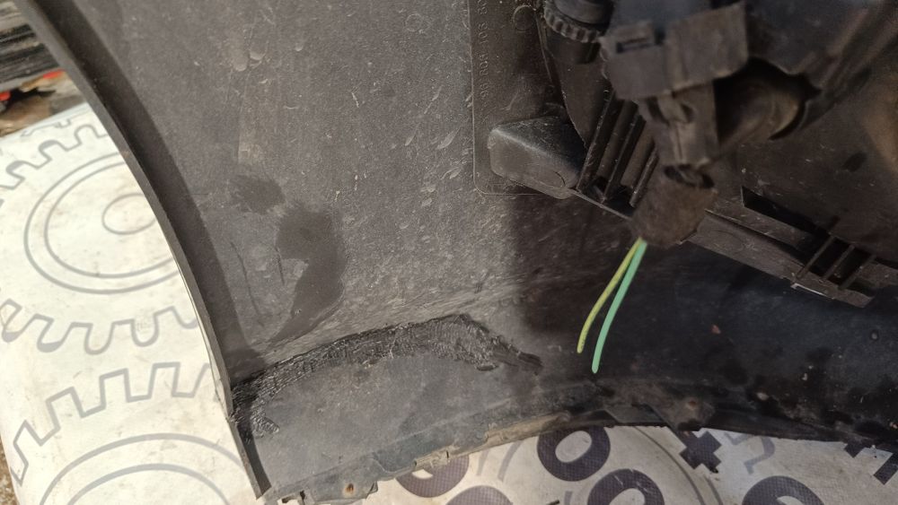 Бампер передній Peugeot 308 t7 2007-2015