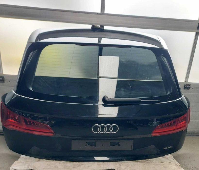 AUDI Q5 80A Кришка багажника
