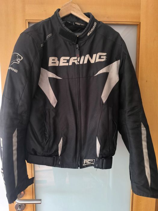 Casaco de mota Bering Tamanho L – Com proteções e forro removível