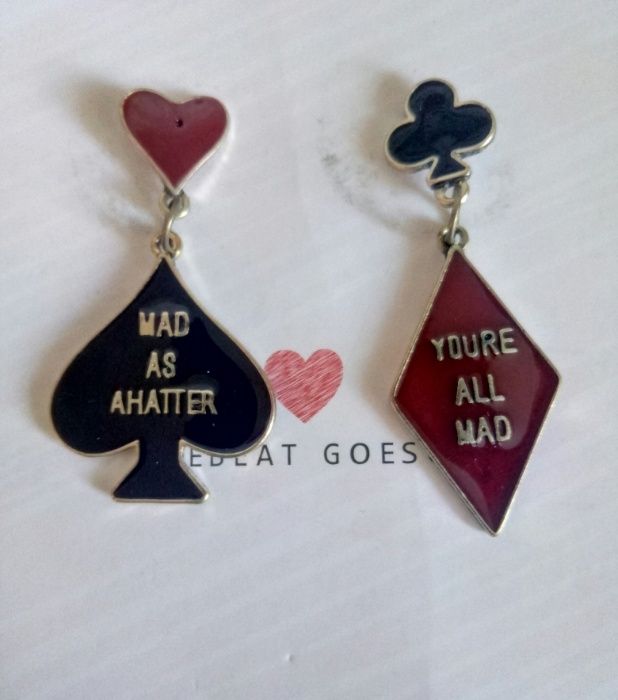 Стильные серьги