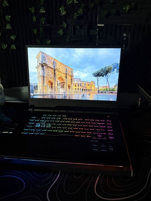 Laptop gamingowy asus rog strix
