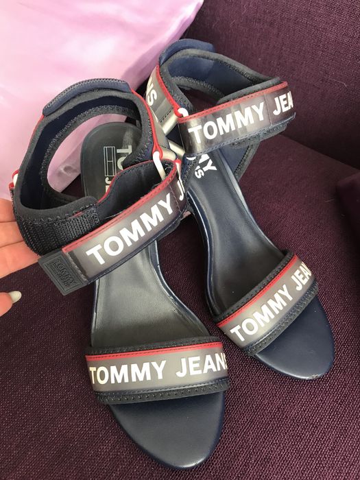 Босоножки Tommy Jeans,стиль,комфорт