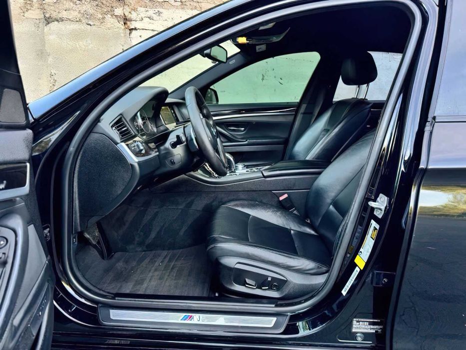 BMW 5 Series 528i      2016