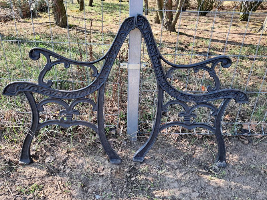 Nogi żeliwne do ławki i stołu
