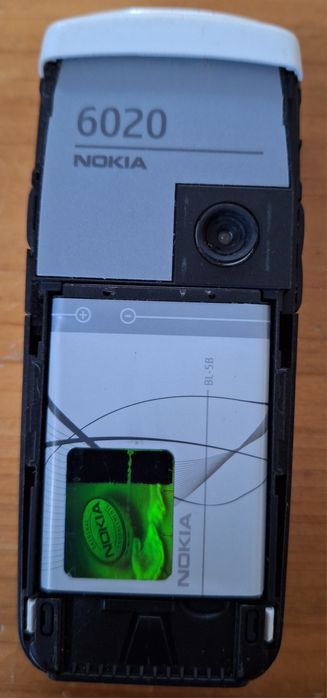 Telemóvel Nokia 6020