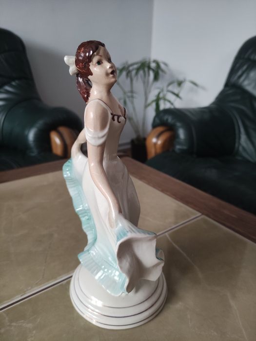 Figurka porcelanowa tancerka Zygmunt Buksowicz " STEATYT" lata 60- te