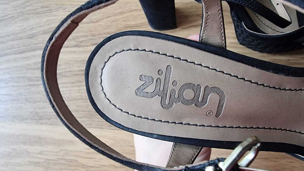 Sandália Preta Salto Alto ZILIAN (35)