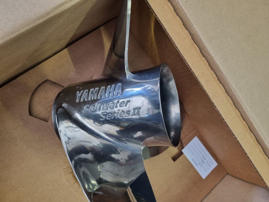 Silnik zaburtowy do łodzi yamaha śruba stalowa 19 cali