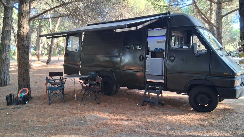 Renaul Trafic campervan