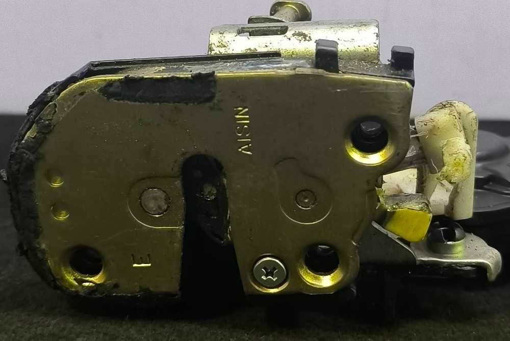 Fechadura / Fecho Porta Trás Direito - TOYOTA COROLLA