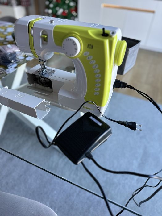 Maquina de costura como nova