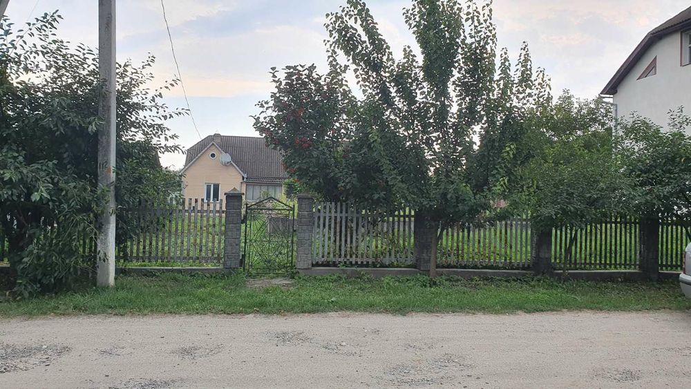 Продається будинок (літня кухня) в с. Задністрянське