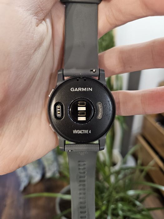 Garmin Vivoactive 4 – stan dobry, w pełni sprawny