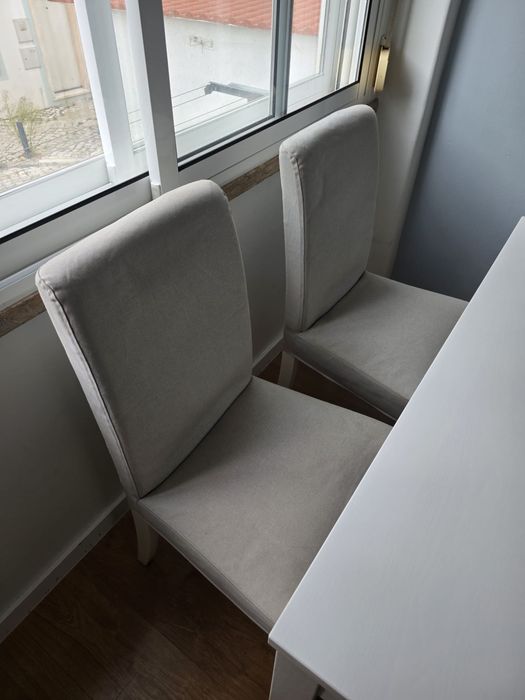 Conjunto Mesa e cadeiras IKEA