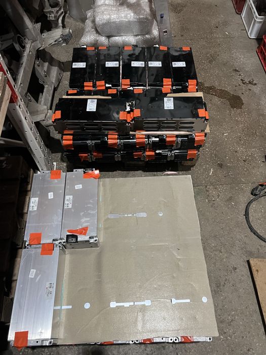 Ячейки батареї комірки модулі i pace e-tron батарея Jaguar Audi розбір