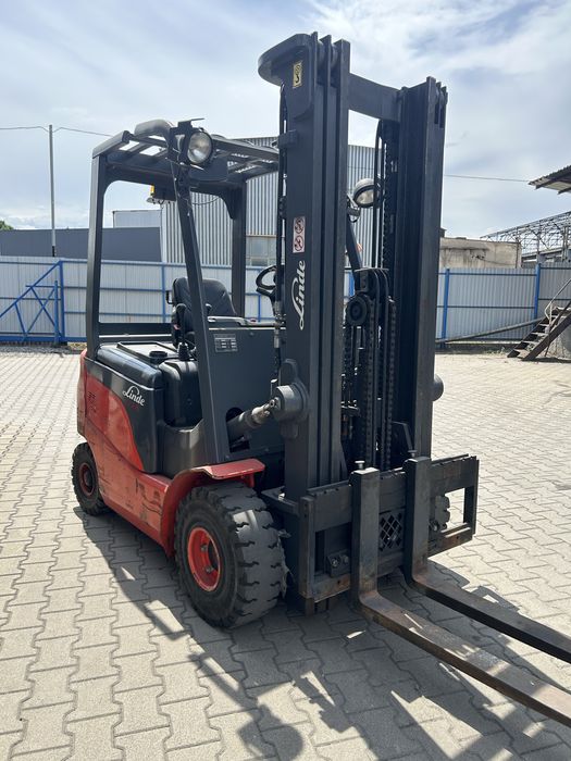 Wózek widlowy Linde E 25
