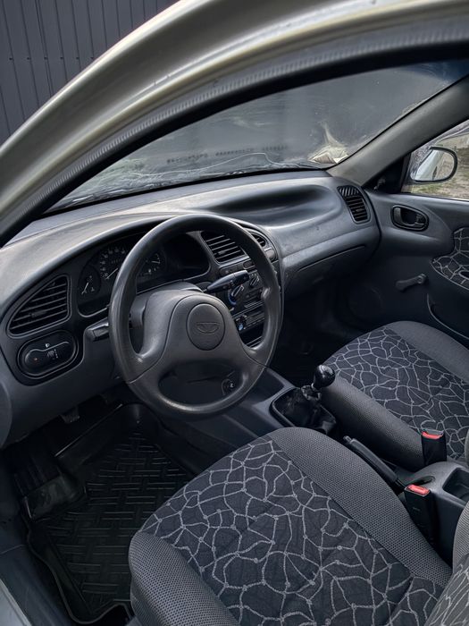 Продам daewoo lanos 1.5  2003 в оригинале