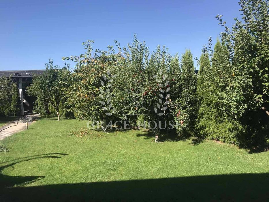 Продажа дома с бассейном у воды Плюты Козин Конча-Заспа Рудыки лес