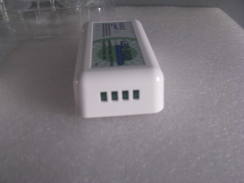 Sterownik do taśm led z pilotem 2,4GHZ